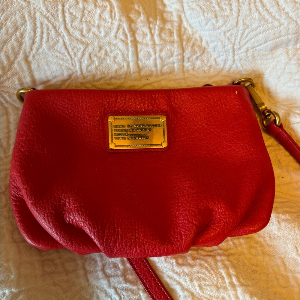 Marc by Marc Jacobs crossbody in bright red